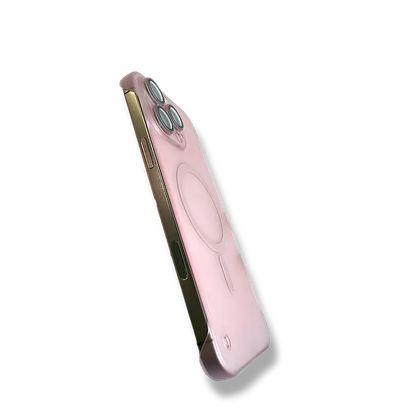 iPhone 16 Pro Max mostrado desde el lateral - resaltando la delgadez y protección de la carcasa