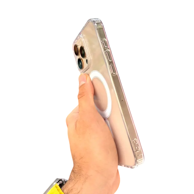 Detalle de bordes reforzados - funda magsafe transparente