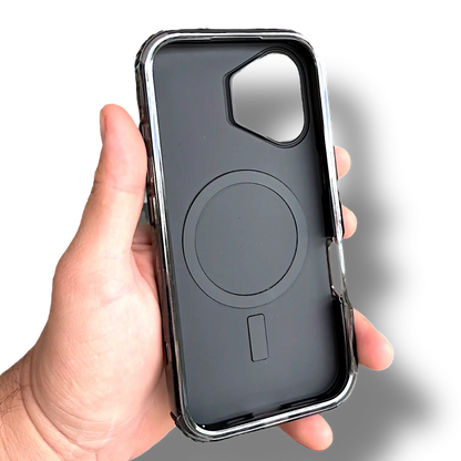 Case en color negro para iPhone - MagSafe interno para mejorar carga