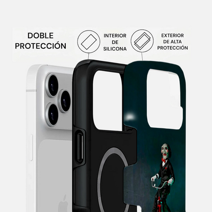 Vista desglosada de la carcasa SAW Two Protect para iPhone con interior negro de silicona y cubierta exterior con diseño de Billy en triciclo.