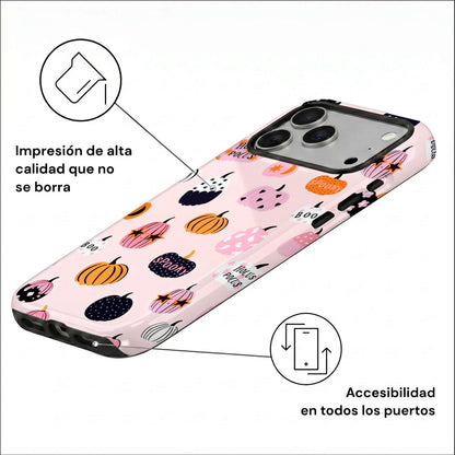 Vista inclinada de carcasa Halloween Cute para iPhone con calabazas rosas y naranjas sobre fondo rosa pastel.